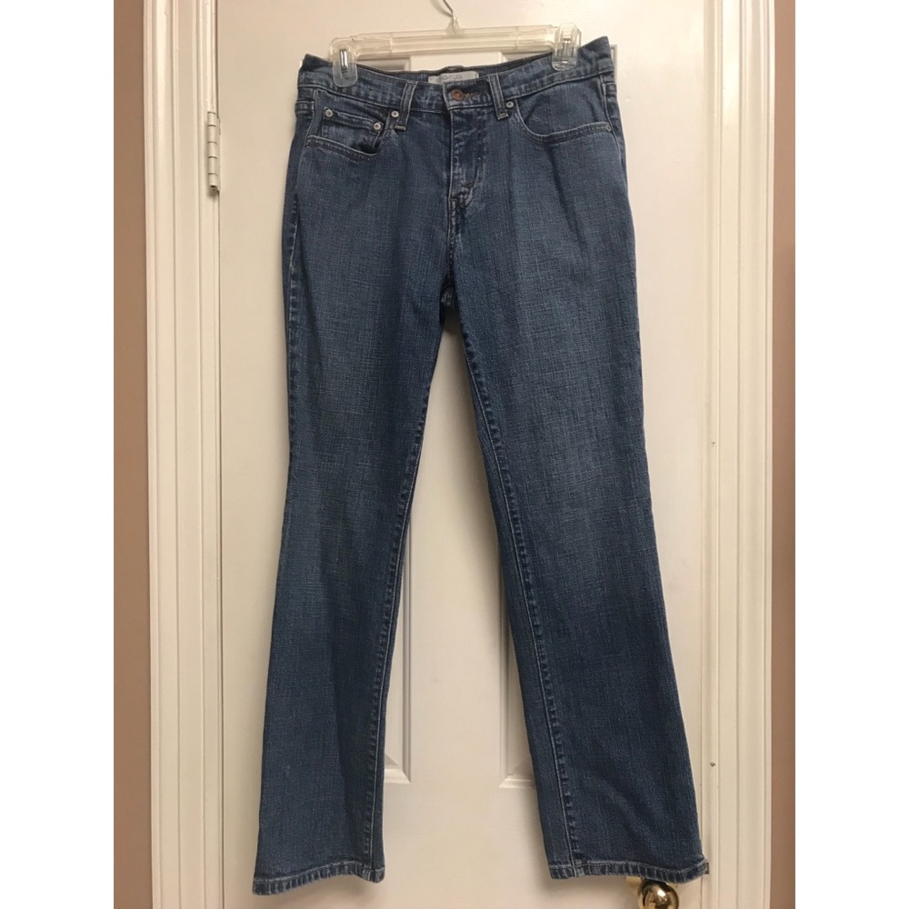 Levi’s Straight Leg 505 Size 6 Jeans.